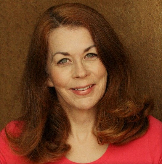 Journalist-turned-Author, Christina Hoag